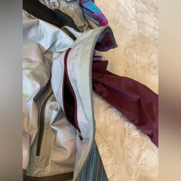 Spyder Ski Jacket, M, Like New. - Picture 9 of 16